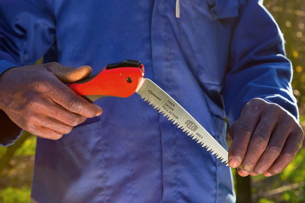 Felco Folding Saw (F 600) - Classic Tree Pruning Saw with Pull-Stroke Action, Red