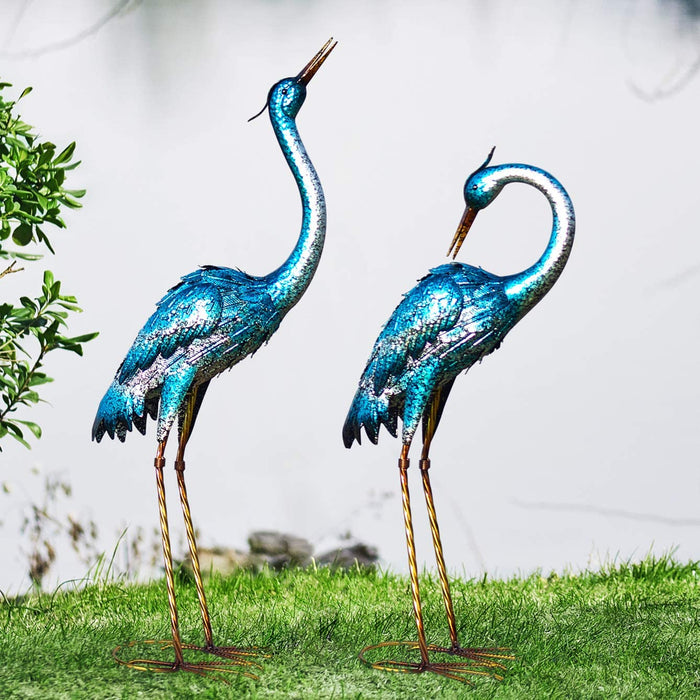 chisheen Garden Decor Outdoor Statues, Metal Peacock Decor for Outside,  Garden Art Sculptures Standing for Patio Yard Lawn Home Decorations, Set of  2