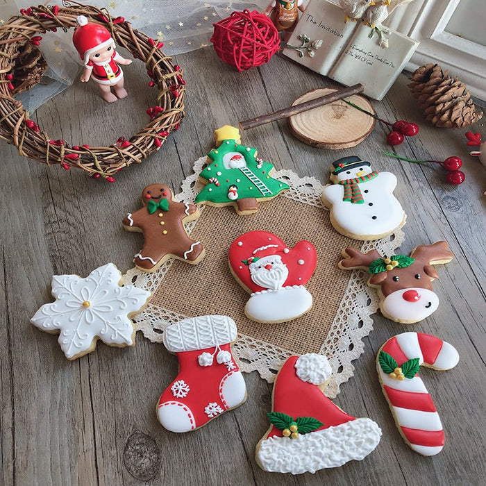 BakingWorld 9 Piece Christmas Cookie Cutter Set - Christmas Hat Christmas Tree Glove Socks Gingerbread Men Snowflake Reindeer