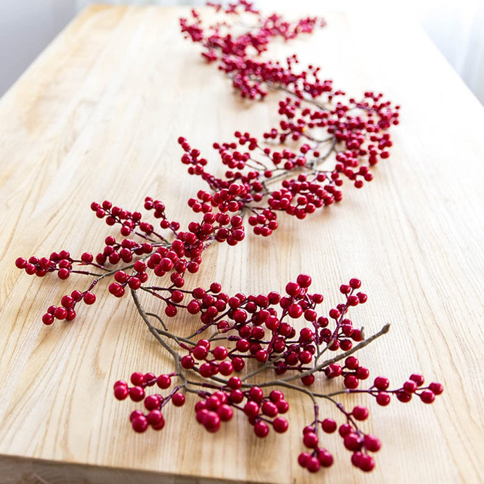 Artiflr 6FT Red Berry Garland, Flexible Artificial Red and Burgundy Berry  Christmas Garland for Indoor Outdoor Home Fireplace Decoration for Winter