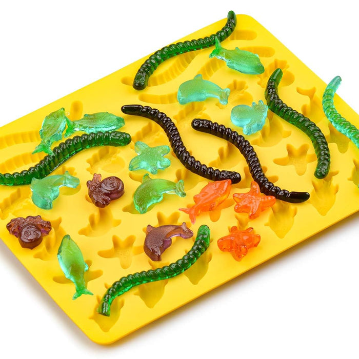 4 Silicon Gummy Hard Candy Molds, 2 dinosaurs 1 gummy worms and 1 robot  Candy