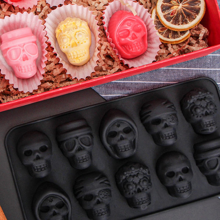 Webake Silicone Chocolate Molds Skull Candy Mold for Jelly Crayon Resin, Pack of 2 (Dia 1.7 inch)