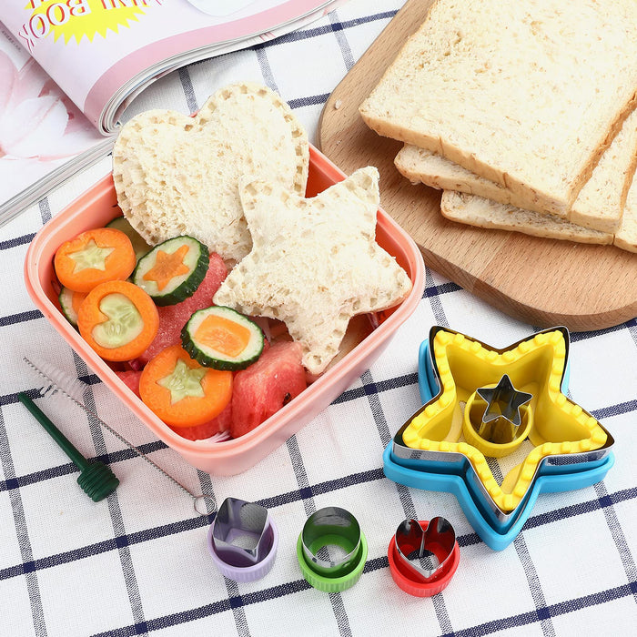 Sandwich Cutter and Sealer (Star) - Uncrustables Sandwich Maker - Great for Lunchbox and Bento Box - Boys and Girls Kids Lunch - Sandwich Cutters