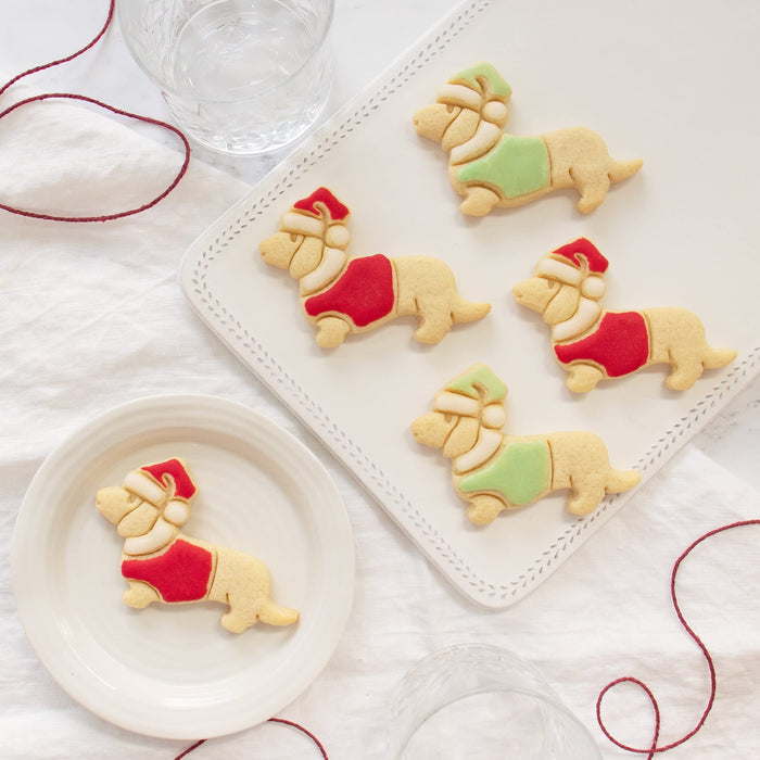 Christmas Dachshund cookie cutter, 1 piece - Bakerlogy