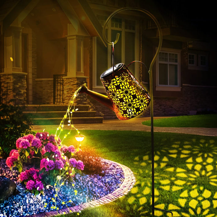 Aierden Solar Watering Can Lights Outdoor Garden Decor Lamp Waterproof Hanging 90 LED String Lights with Hook, Retro Metal Solar Lantern Ornament for Table Patio Yard Pathway Walkway