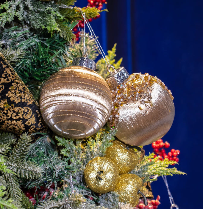 Luxury Christmas Tree Ornaments & Decorations