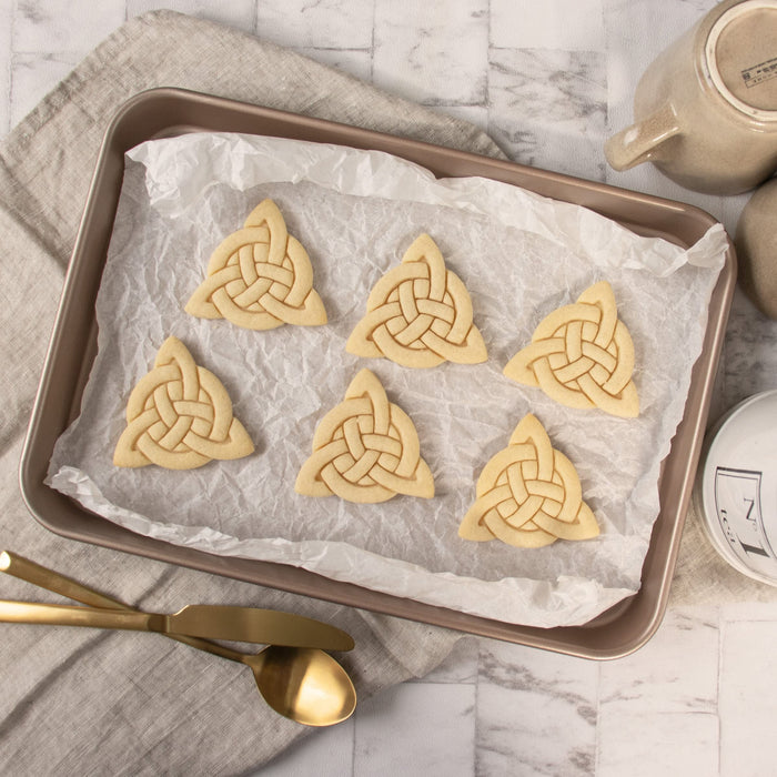Celtic Triquetra cookie cutter, 1 piece - Bakerlogy