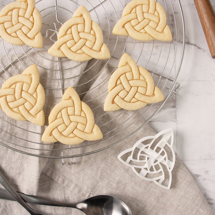 Celtic Triquetra cookie cutter, 1 piece - Bakerlogy
