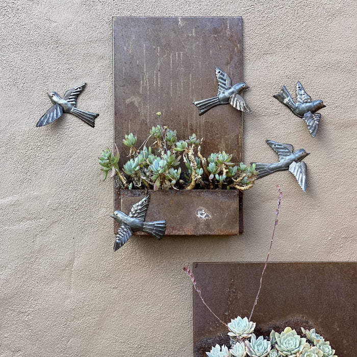 Metal Birds Wall Decorations, Set of 5 3D Wings, Small Hanging Birds, Decorative Indoor Outdoor Chirping Birds, Handmade